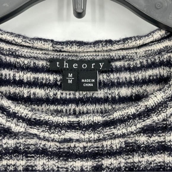 GUC Theory Wool Sweater - Picture 3 of 8
